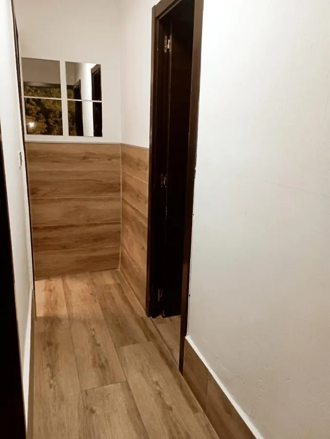 Precioso apartamento 3 habitaciones. Con patio. Camas