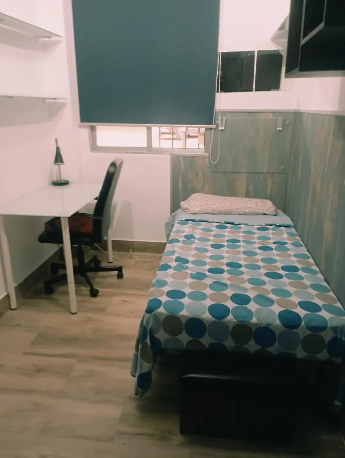 Precioso apartamento 3 habitaciones. Con patio. Camas España